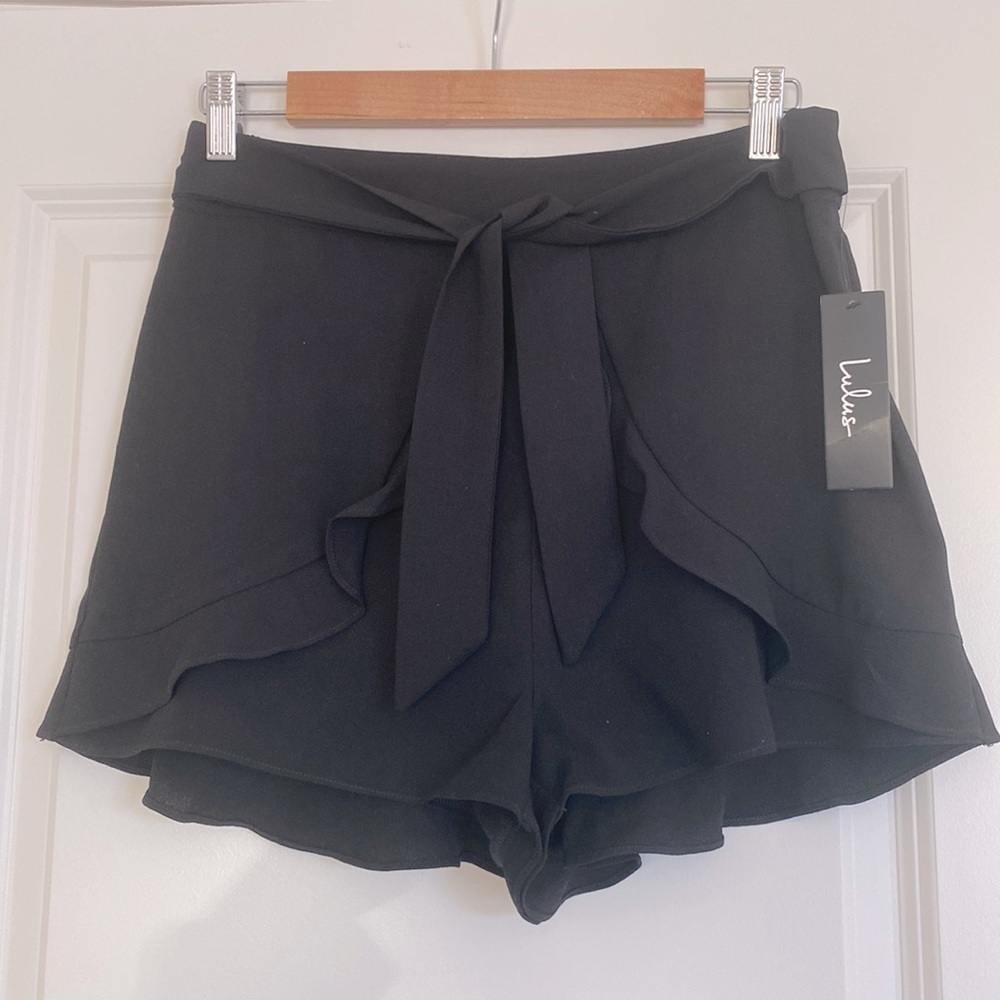 LuLus Black Ruffle Tie Front Shorts
